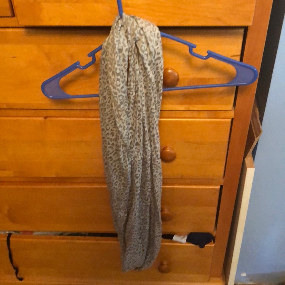 Wrap scarf